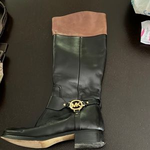 Size 8 Michael Kobhrs boots